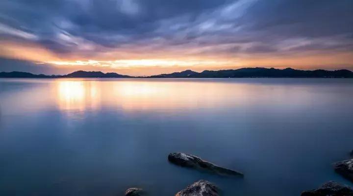 总有一首歌会触动你的心弦,五千年来最触动心灵的十首诗词