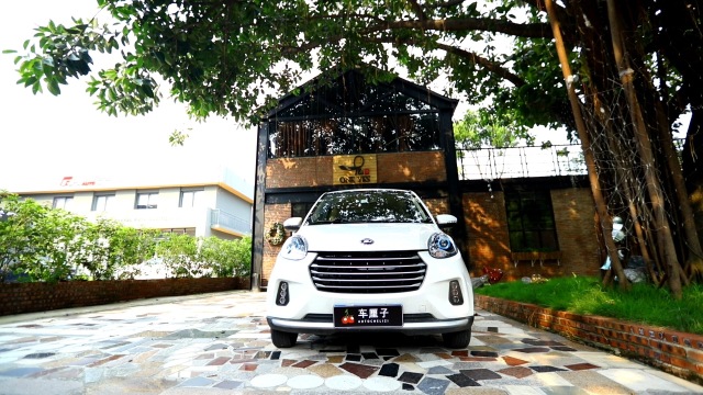 知豆d2s驾驶感受,知豆d2代步车