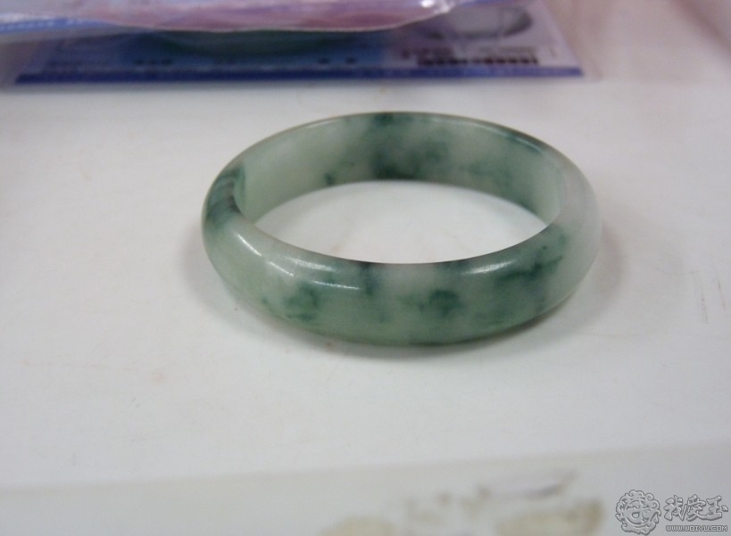 怎样判断珠宝玉石鉴定网站的真假 (如何判断网上的玉石珠宝的真假)