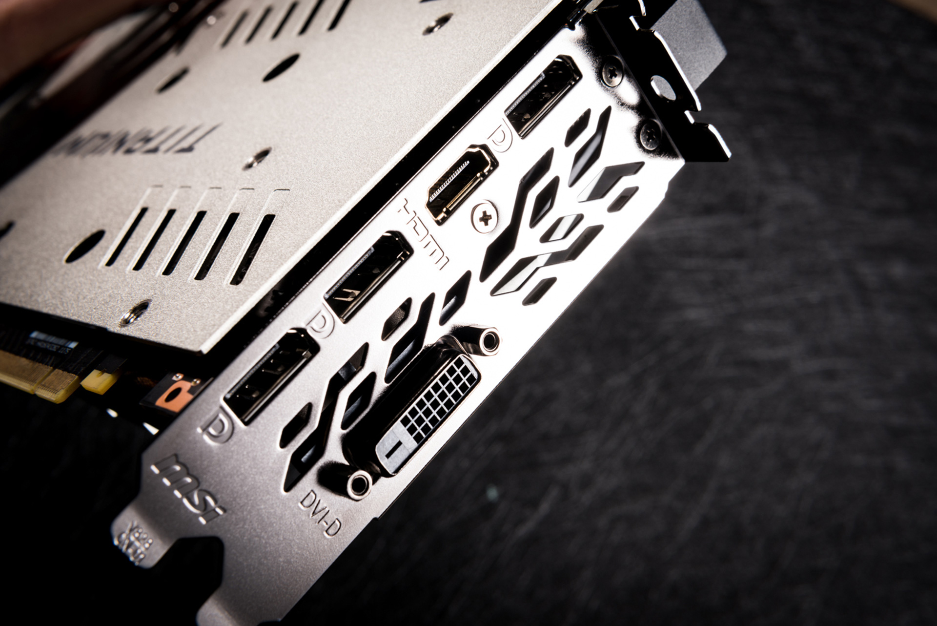 微星gtx1070ti钛金龙怎么样,1070ti钛金龙上机效果