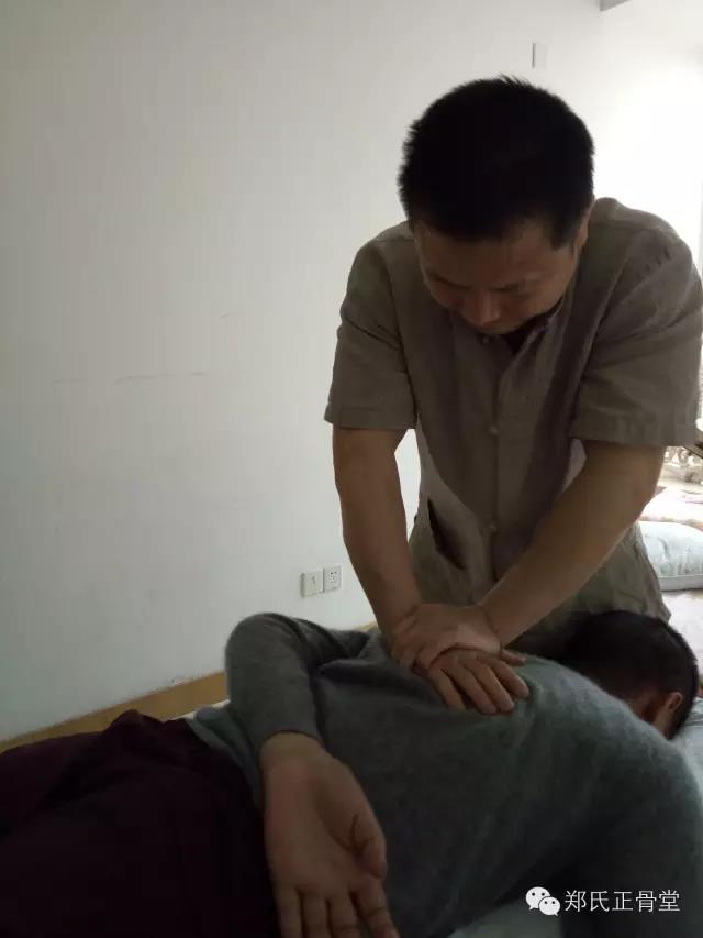 郑伟荣正骨推拿店在哪,正骨郑伟荣
