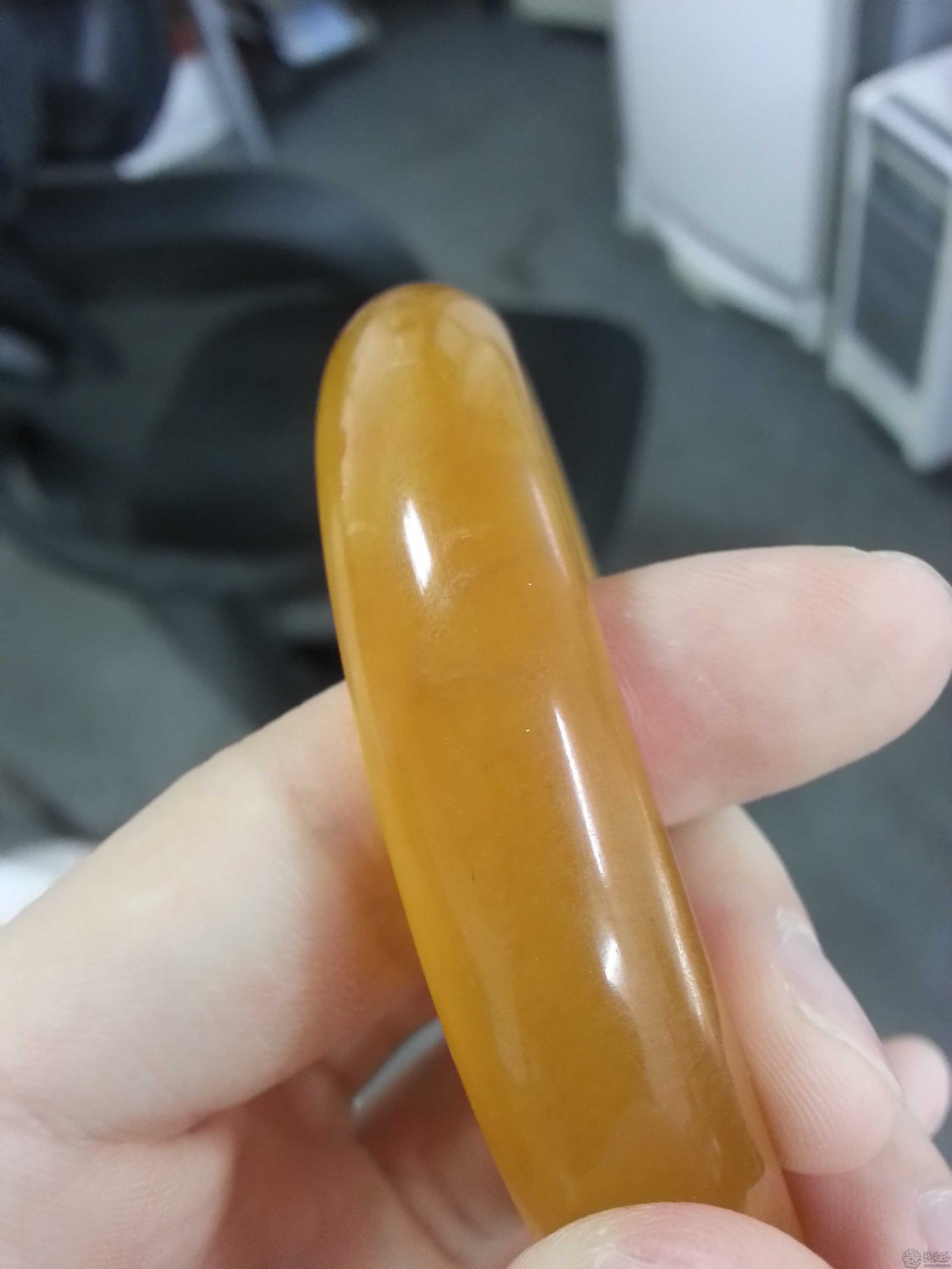 怎样判断珠宝玉石鉴定网站的真假 (如何判断网上的玉石珠宝的真假)