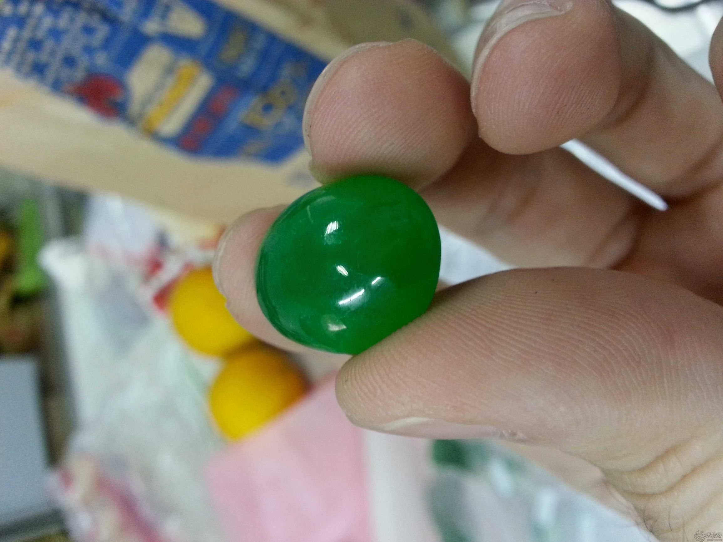 怎样判断珠宝玉石鉴定网站的真假 (如何判断网上的玉石珠宝的真假)