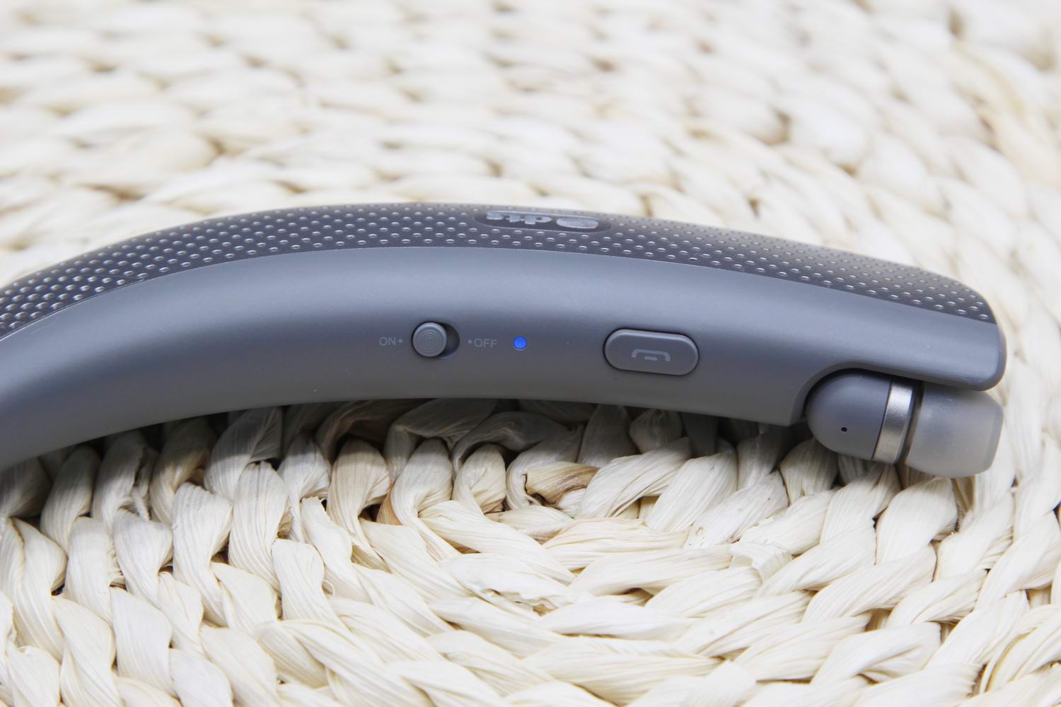 亲临感极致的音效享受---LGHBS-W120颈带式立体声蓝牙耳机体验