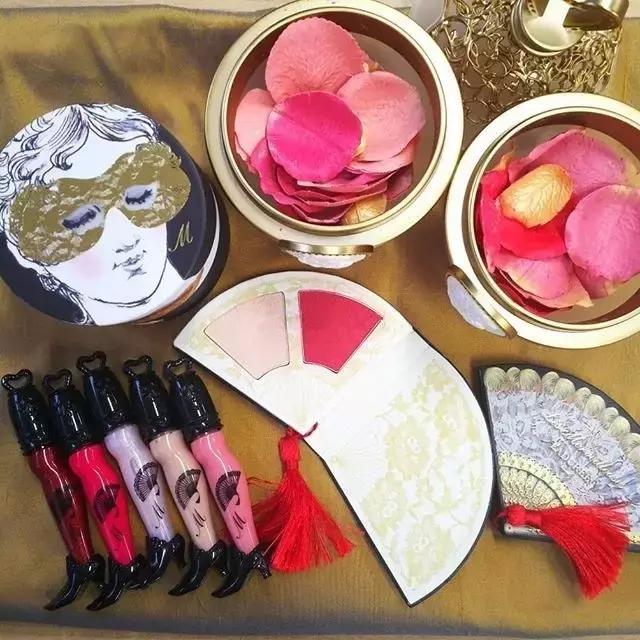 送女生的圣诞礼物排行榜推荐,女生最想要的礼物有哪些