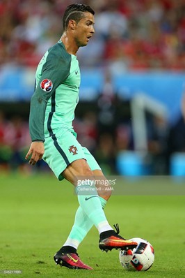 哪款足球鞋质量好不开胶,最适合亚洲脚型的足球鞋推荐