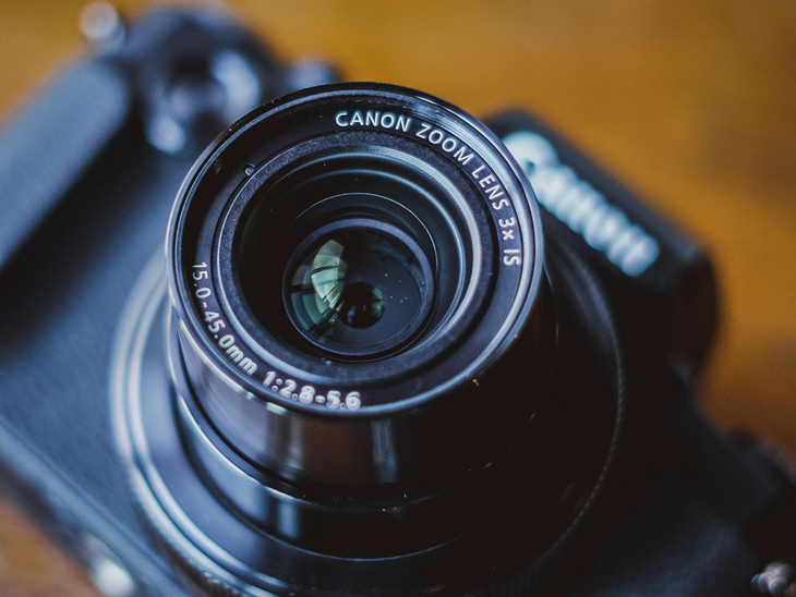 全球首款APS-C画幅变焦卡片机佳能G1XIII评测网友：真不该买单反