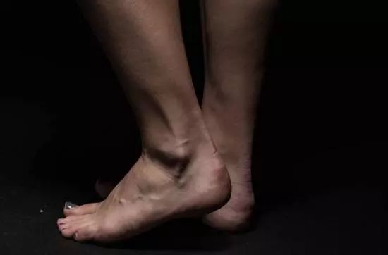 伤病期间如何保持跑步,伤病护踝