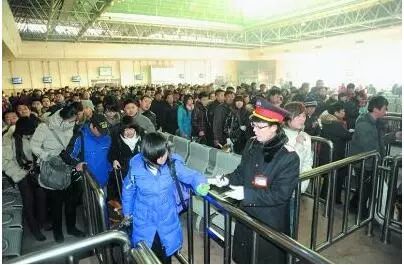 抢购火车票怎么抢成功率高,春节的火车票抢票流程如何购票