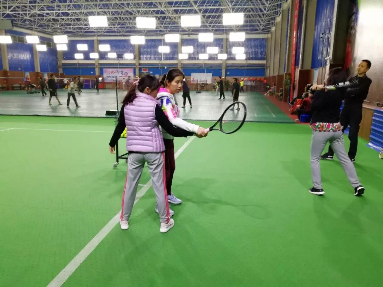 网球丨天佑德网球培训班成立啦，以后一起打球吧！