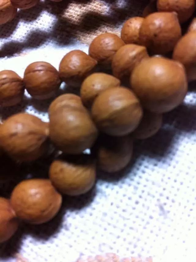 自制漂亮的桃核手串,三圈8mm手串diy制作