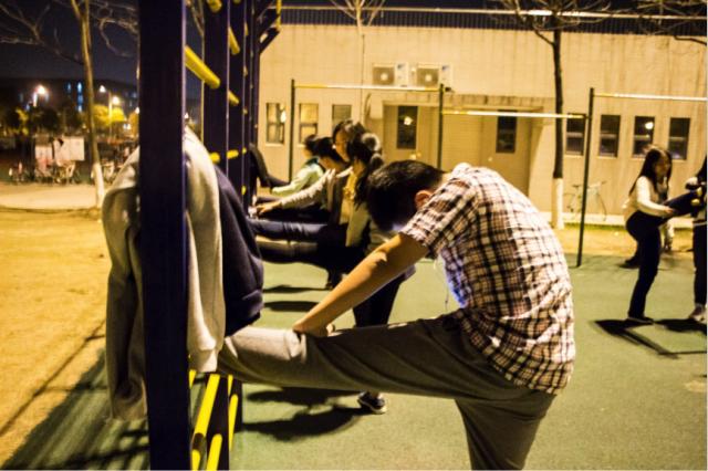 来不及想文案了要去看电影,来不及想