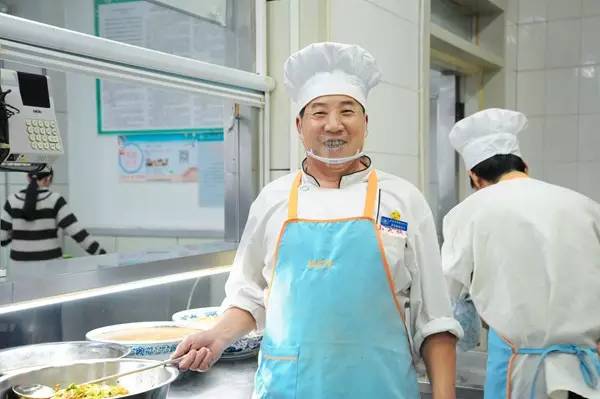 山大食堂洪家楼校区,山大洪楼校区的食堂怎么样