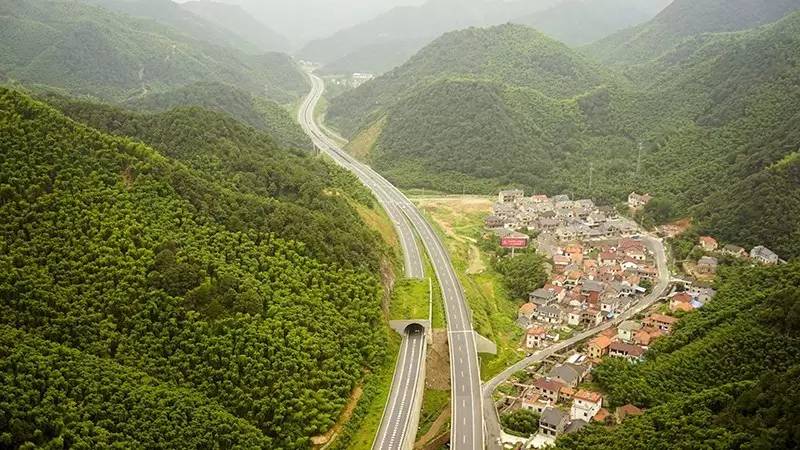 杭州最值得去吃的地方,杭州旅游美食推荐地点