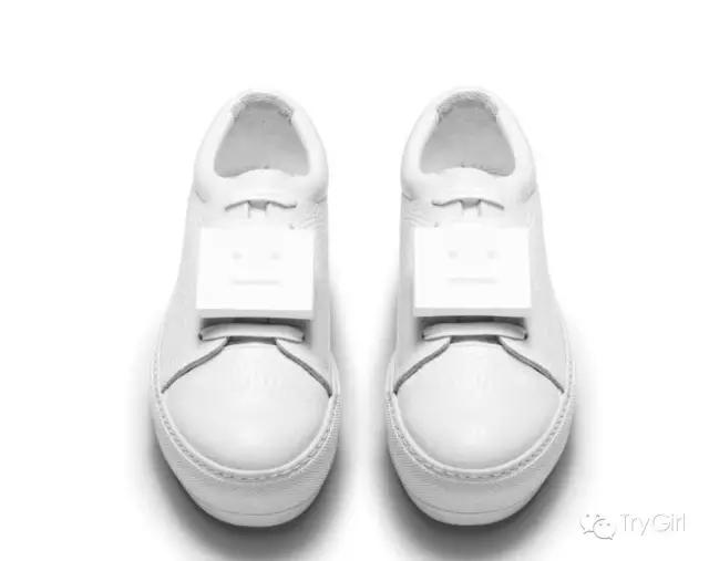 最值得购买的小白鞋推荐,女生一定要买的几款小白鞋