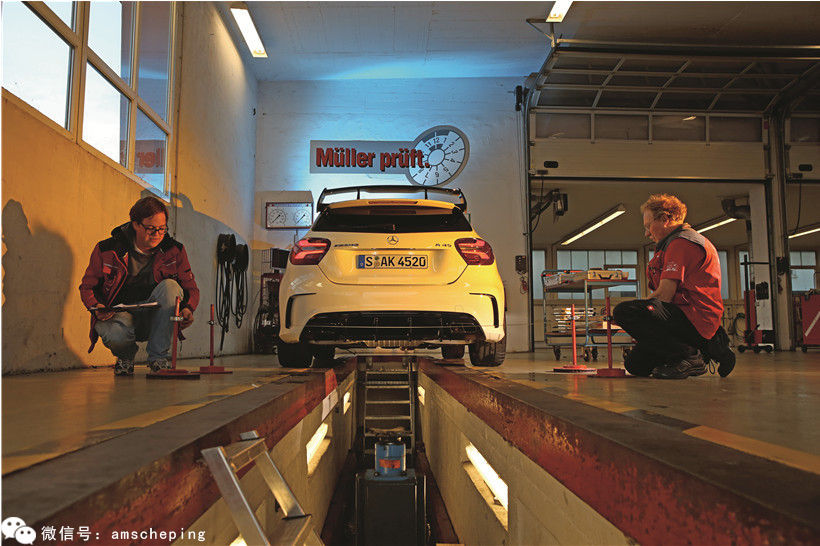 奔驰小钢炮amga45s爆改,奔驰小钢炮amga45原厂排气