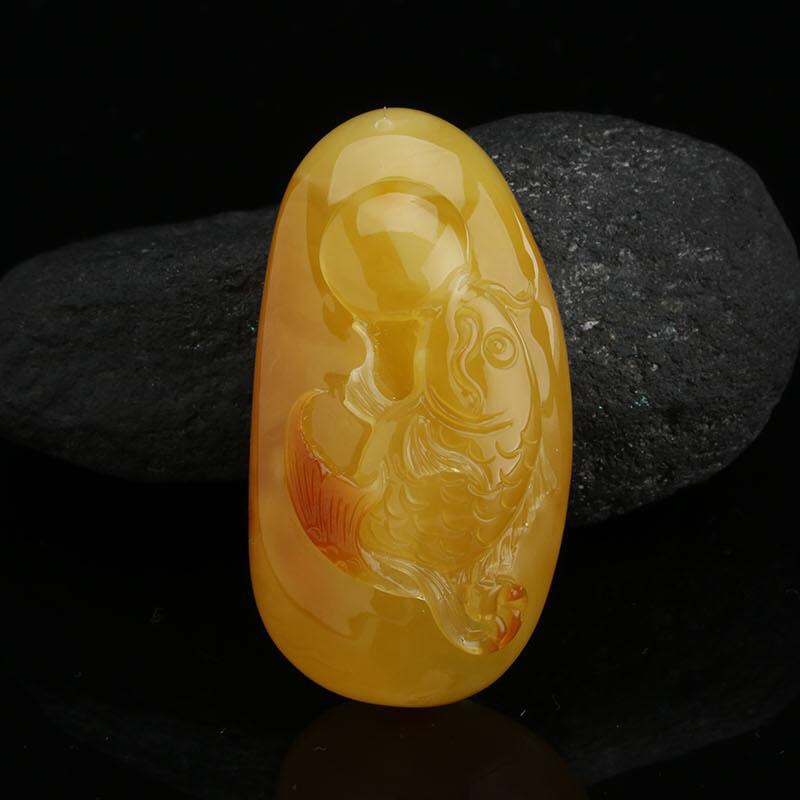 蜜蜡饰品分类怎么选,蜜蜡的鉴赏方法和鉴别