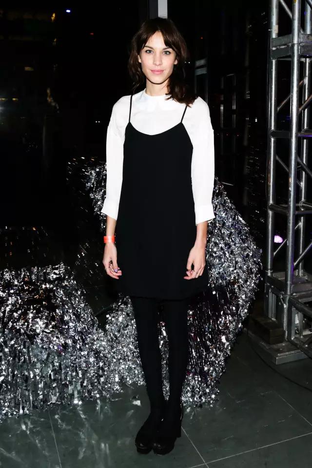 外国人穿的吊带裙,全世界都在穿的衣服