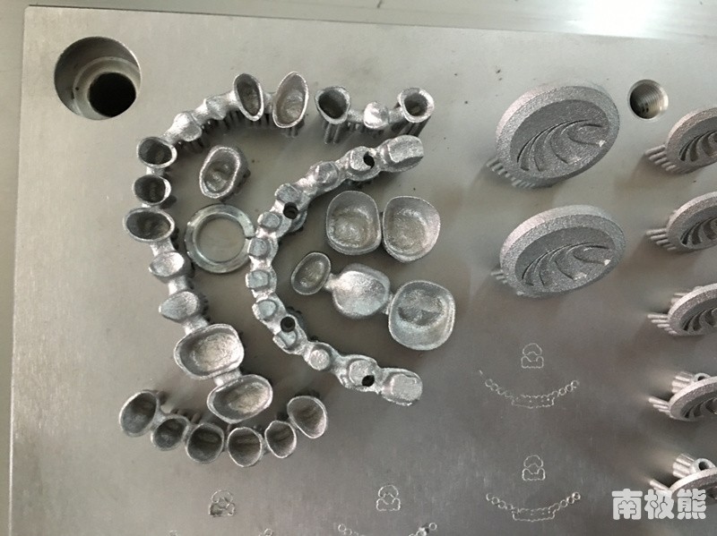 易三维金属3d打印机,3d打印尼龙机简介