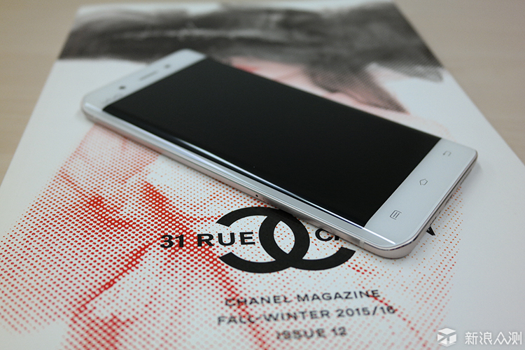 vivoxplay5旗舰版是最强机吗,vivoxplay5旗舰版外观