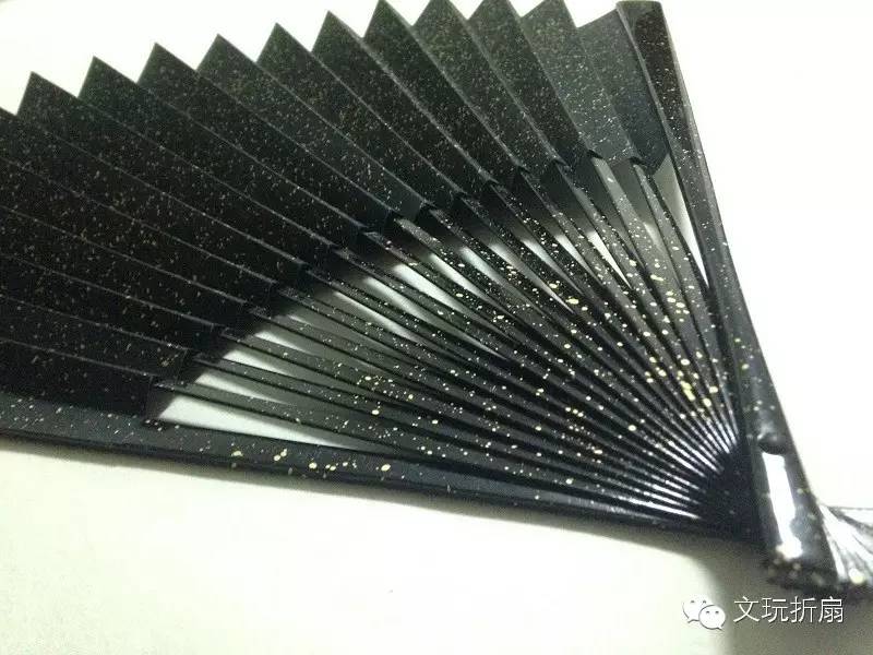 玩扇骨用什么扇面,玩扇子有什么注意事项