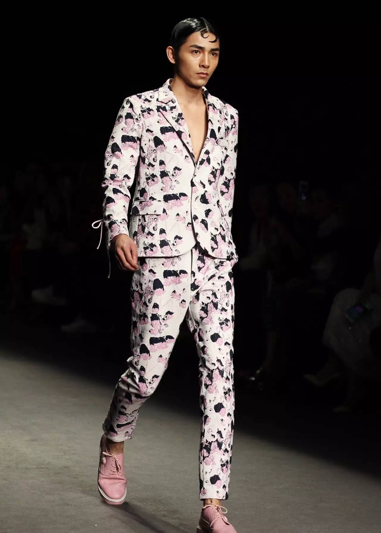 本地潮牌崛起！在深圳时装周上的品牌都出乎意料地好看哦