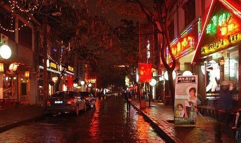 西安交大美食街在哪里,西安美食街