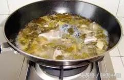 最新正宗的四川酸菜鱼做法,四川酸菜鱼最正宗的做法教程