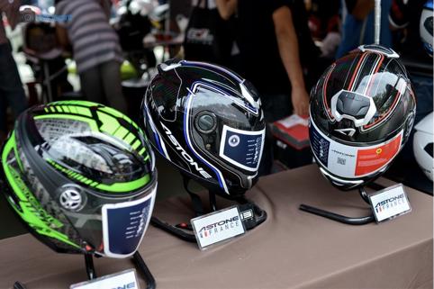 南台车展【SOL/ASTONE/THH】多款彩绘头盔亮相