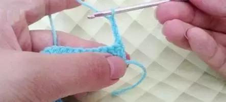 婴儿毛线袜子钩织教程全过程,婴儿毛线袜子的钩织教程