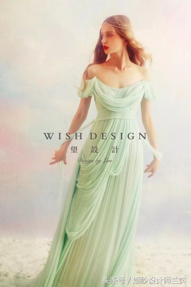 蓝色礼服婚纱风格,婚礼布置蓝绿适合哪种婚纱