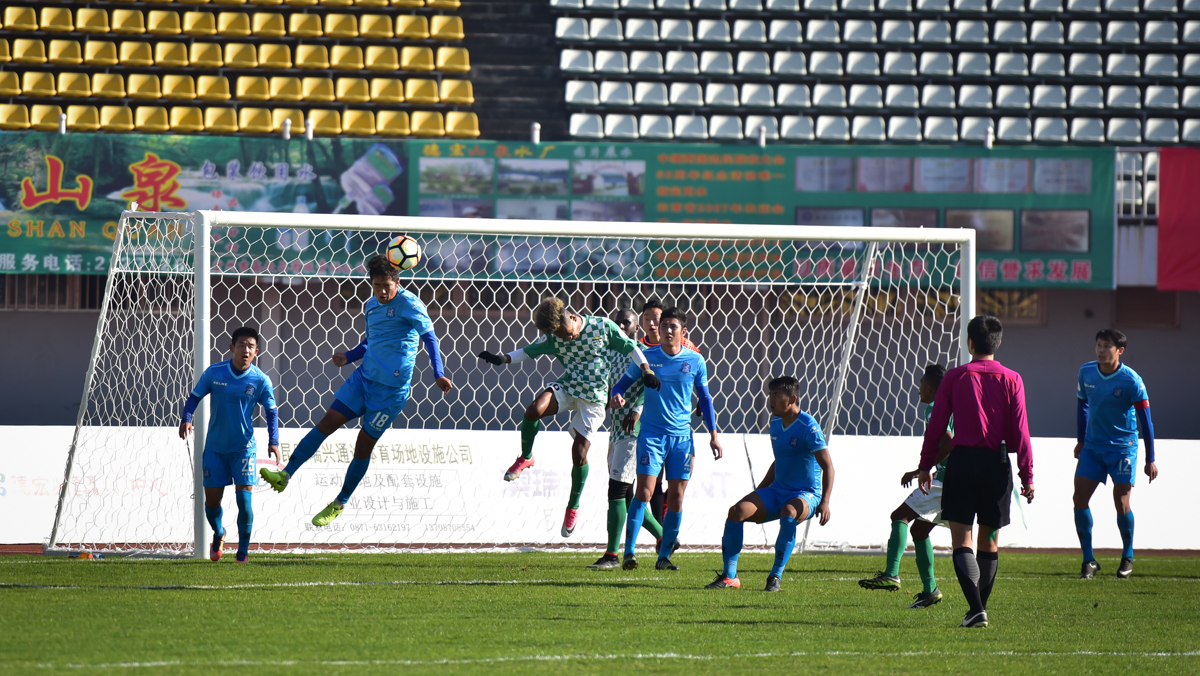 “七彩云南一带一路”足球赛战幕拉开,激战持续上演!