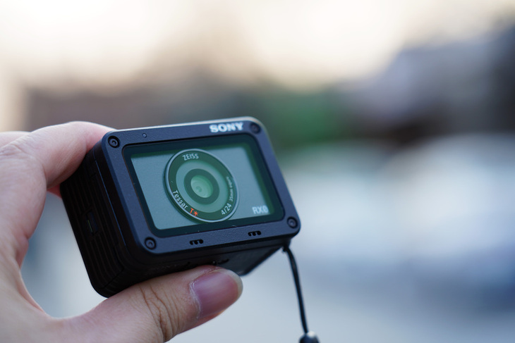 索尼fe24-105mmf4镜头画质差,索尼万元内套机推荐