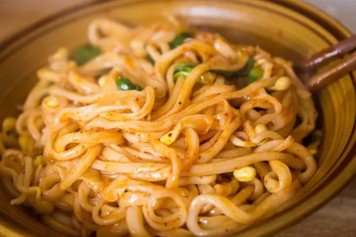 西安手工擀面条,西安老蔡家面条