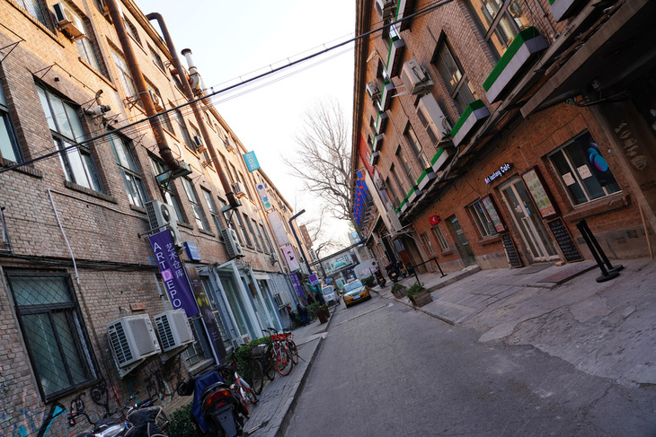 索尼fe24-105mmf4镜头画质差,索尼万元内套机推荐