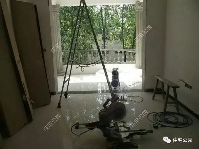 为什么红砖不如土砖,红砖为什么不能拿去盖房子