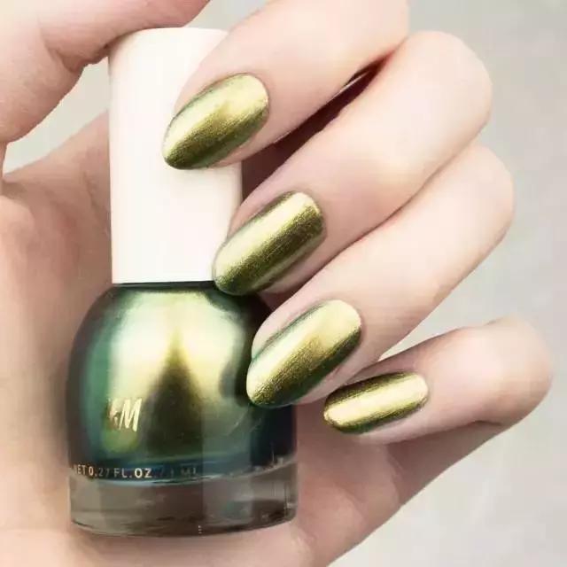 秋冬好看的指甲色,秋冬最适合的指甲油颜色多色搭配