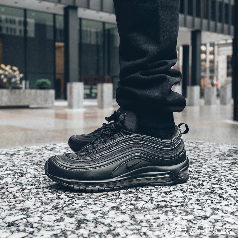 年底新款运动潮鞋有哪些？这几双Nike、Adidas可能你都没见过！