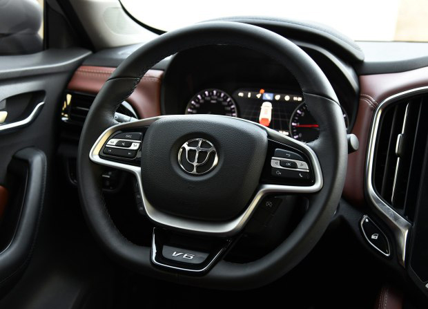 新捷豹xfl将上市,新捷豹xel上市银色