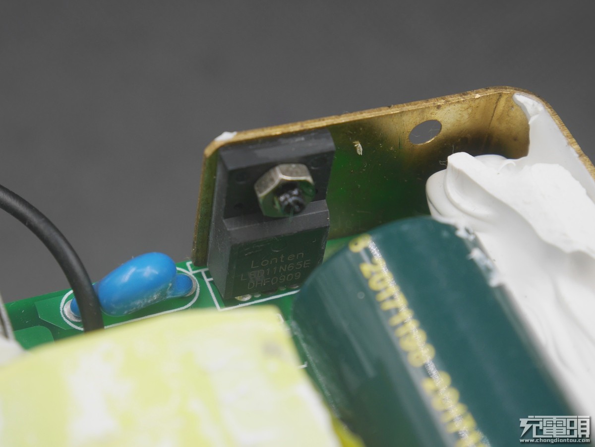 苹果87w充电器原装测评,苹果原装pd充电器66w超级快充