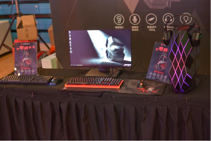 jdg让二追三击败tesuzi,rng让二追三战胜jdg刀妹