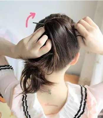 中长发发簪盘发图解,如何用发簪盘发教程