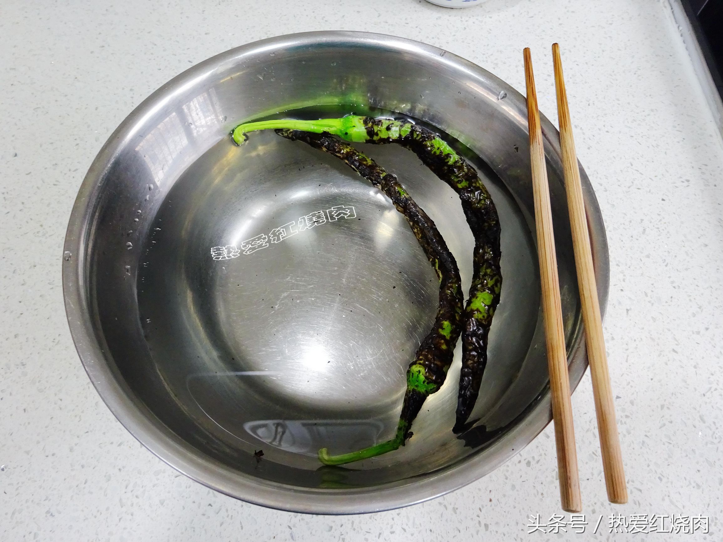 生辣椒吃着啥味道,生辣椒比较呛