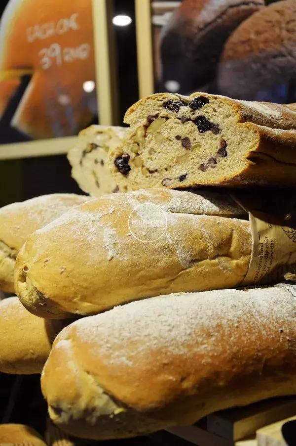 银川哪里有正宗老面包,银川巷子里的蛋糕店