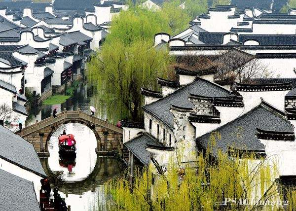 鏈堟渤鍙ら晣,娓哥帺鏈堟渤鍙ら晣