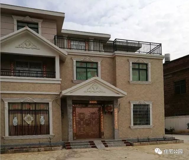 为父母在老家盖房花45万,为父亲放弃80万年薪回农村