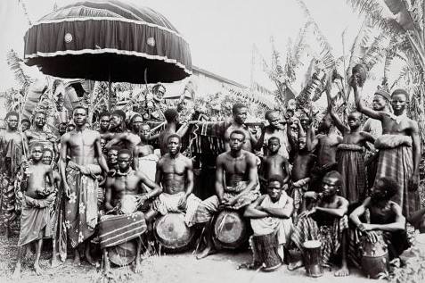 普通巧克力1块钱,一小块的巧克力