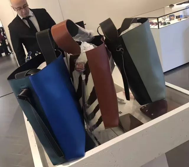 干货｜欧洲最大折扣季开始了，伦敦巴黎米兰VIP折扣现场报道！