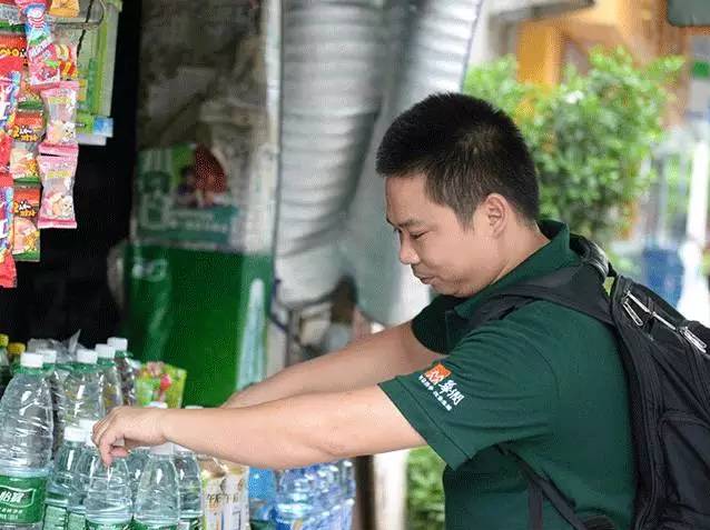 华润怡宝农夫山泉,农夫山泉百岁山怡宝景田哪个好