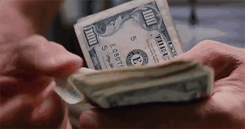 聪明的女人会引导男人给自己花钱,真正聪明的女人往往很会花钱